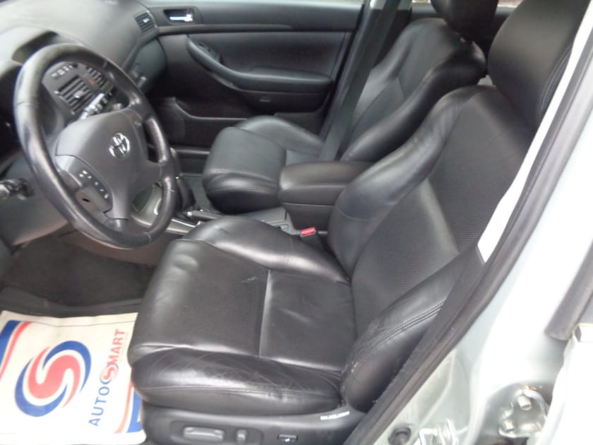 Bild 5 av Toyota Avensis Kombi 2.0 NYSERV/DRAG/FARTH/ACC/PÅKOSTAD/FINANS/INBYTE