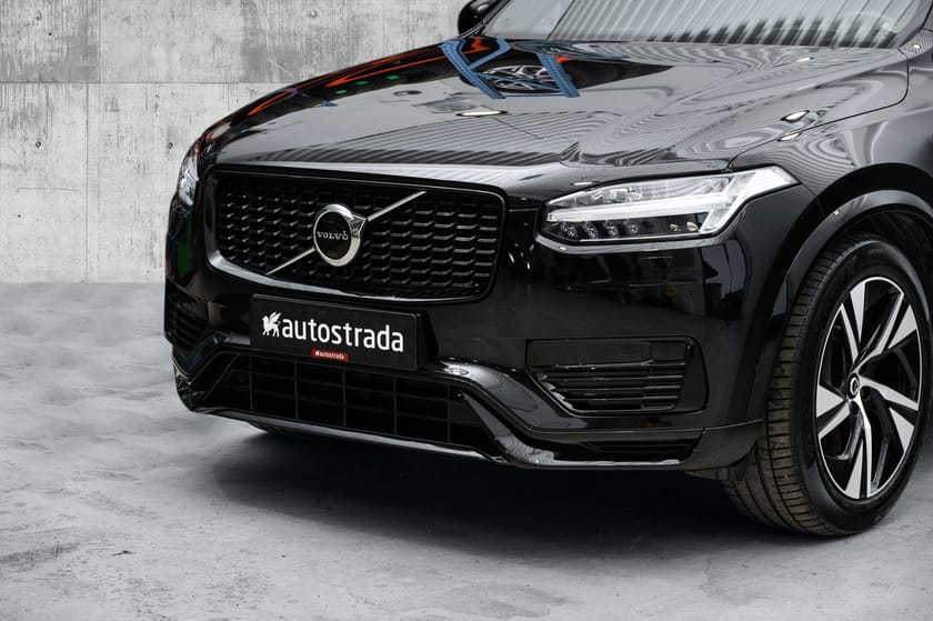 Bilde 2 av Volvo XC90 7 Seats T8 R-Design|Luft.f|H&KStereo|360|H.Feste|HUD|20" felg