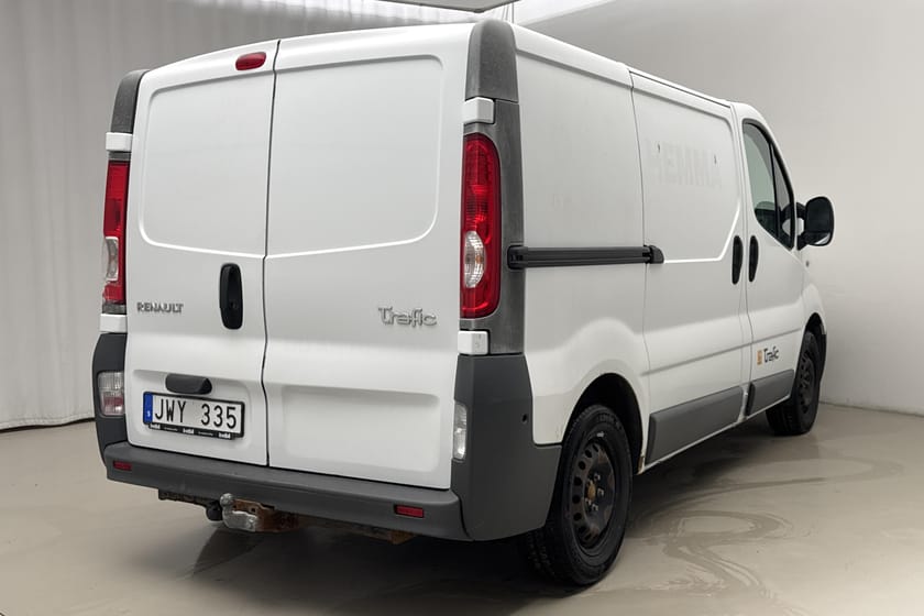 Bild 3 av Renault Trafic Skåpbil 2.0 dCi Skåp (90hk) Dragkrok
