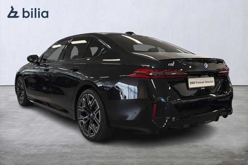 Bild 2 av BMW i5 M60 xDrive Sedan M-sport Pro | B&W | Drag | 360