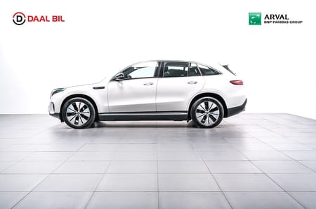 Mercedes-Benz EQC 400 4MATIC 4M 80 kWh 408HK DRAG VÄRM B-KAM NAVI