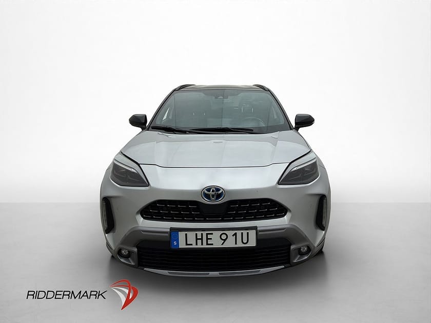 Bild 2 av Toyota Yaris Cross Hybrid AWD-i AWD 116hk Adventure Drag JBL Navi