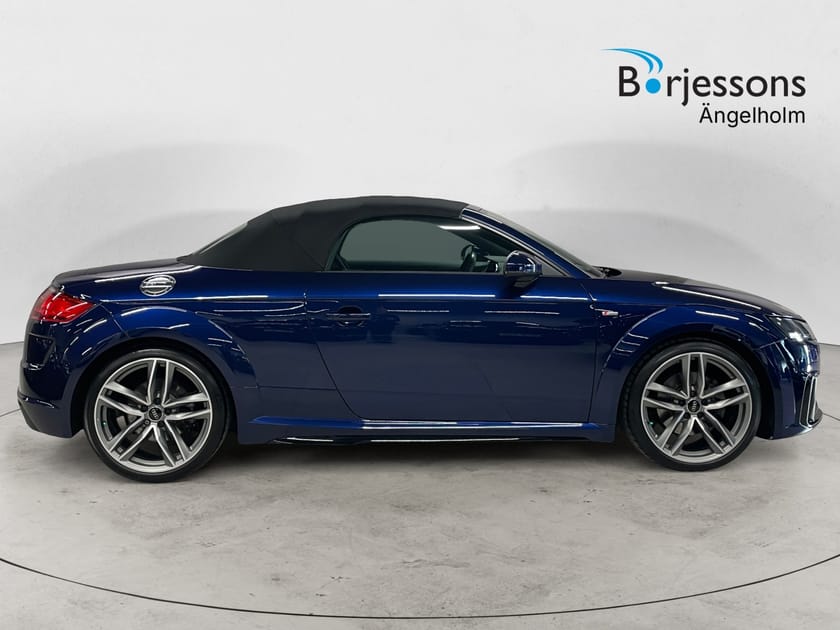 Bild 2 av Audi TT Roadster 40 TFSI 2,0 197 HK S-TRONIC