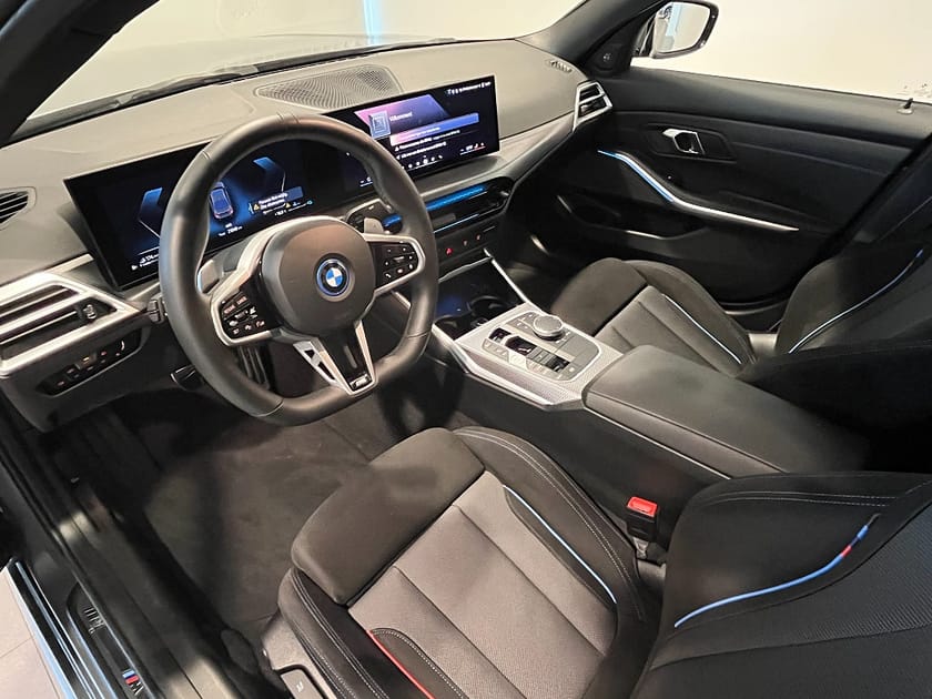 Bild 4 av BMW 330e xDrive Sedan 4,95% ränta M-Sport H/K AdaptivFarthållare