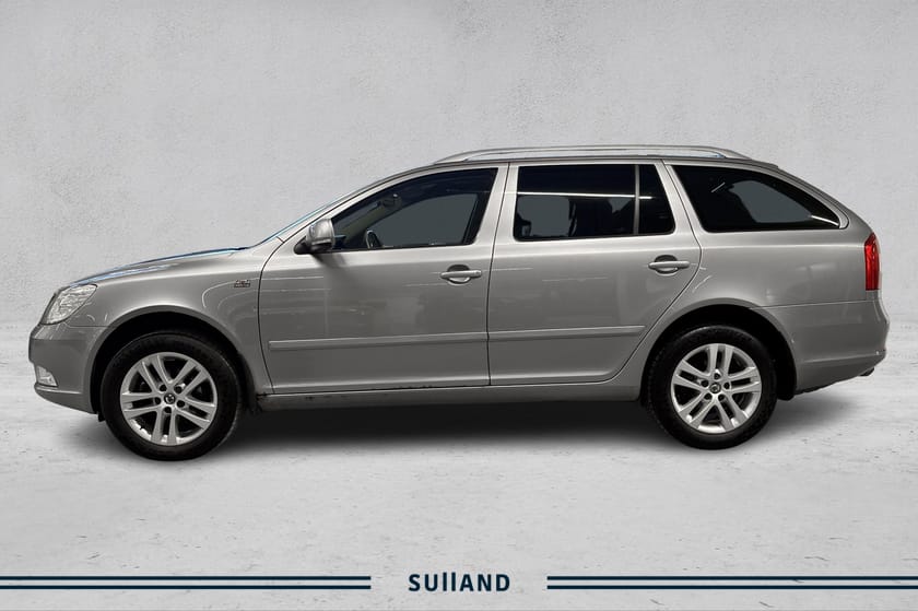 Bilde 2 av Škoda Octavia Stasjonsvogn 2,0 TDI 140hk 4x4 aut REP OBJEKT BILLIGBIL