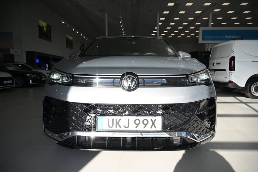 Bild 3 av Volkswagen Tiguan eHybrid R-Line SWE - *0 kr insats!*