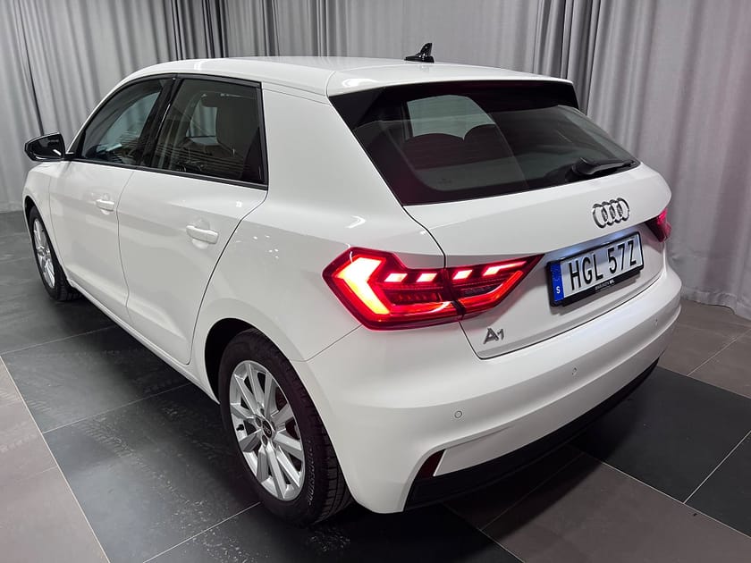 Bild 4 av Audi A1 Sportback 30 TFSI 110 Hk Proline Adaptiv Fth