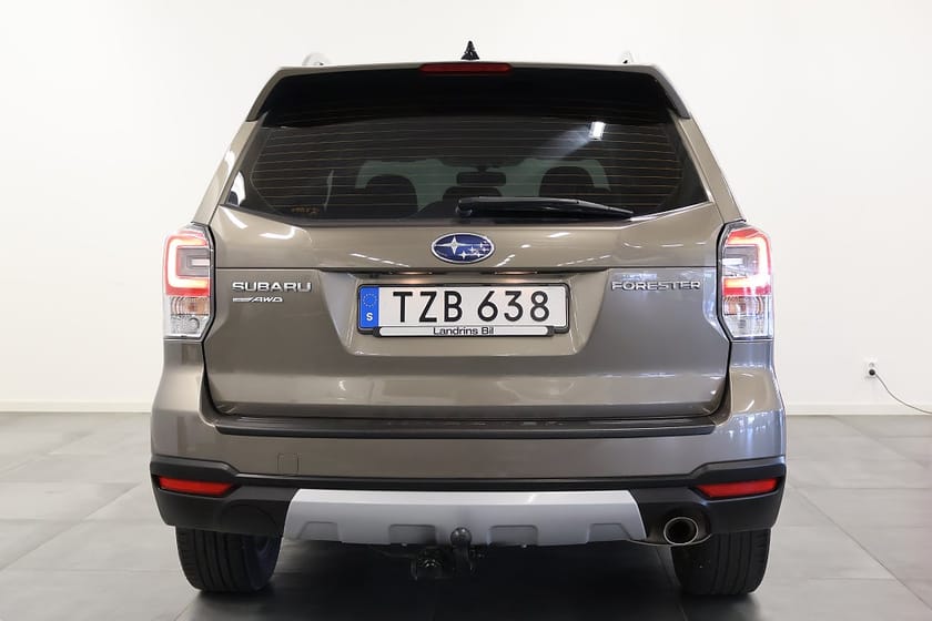 Bild 4 av Subaru Forester 2.0 4WD / Drag / M-Värm / V-Hjul / 1Ägare / B-Kamera