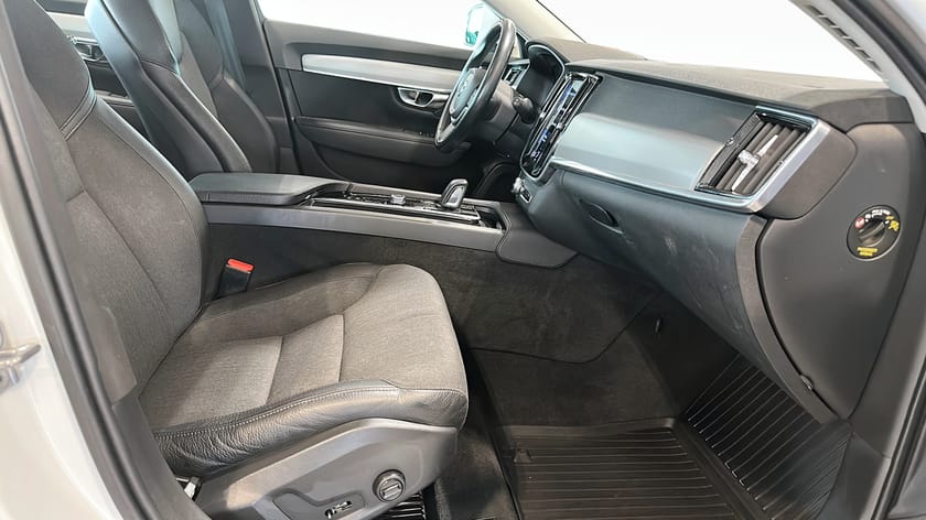 Bild 3 av Volvo V90 Cross Country B4 AWD Geartronic 197hk