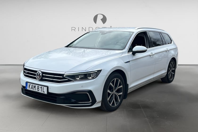 Bild 1 av Volkswagen Passat Sportscombi GTE SC 218 HK DSG EXECUTIVE IQ-LIGHT DRAG B-VÄRM NAVI