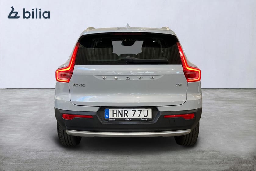 Bild 5 av Volvo XC40 D3 FWD Momentum Edition Induktiv laddn,smartphone Programbar bränslevärmare Parkeringskamera bak