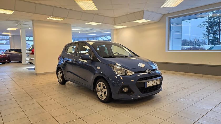Bild 3 av Hyundai i10 1.0 ComfortPlus V-hjul M&K-värmare Nyservad Rattvärme