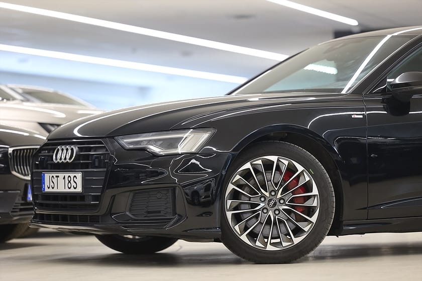 Bild 4 av Audi A6 Avant 55 TFSI e quattro 367hk S Line Matrix CarPlay Drag Navi B-kamera