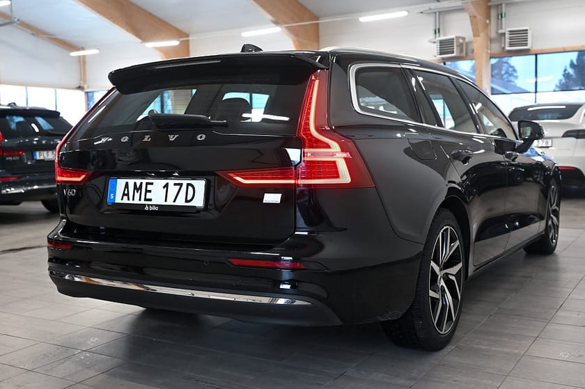 Bild 4 av Volvo V60 Recharge T6 AWD Core Bright Navi BLIS Carplay 350hk
