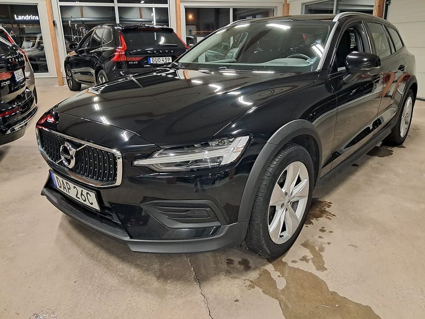 Bild 1 av Volvo V60 Cross Country B4 MILDHYBRID AWD 197HK 4x4 Advanced