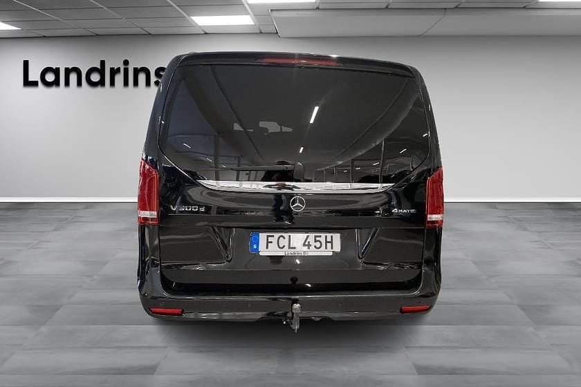 Bild 5 av Mercedes-Benz V 300d 4MATIC 3.2t 300 Lång Avantgarde 7-Sits