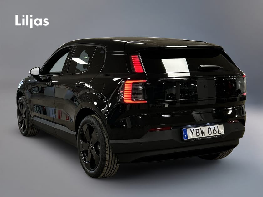 Bild 3 av Volvo EX30 Single Motor Extended Range SM Plus Black Edt