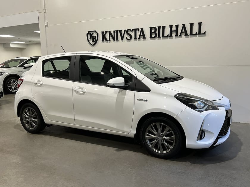 Bild 3 av Toyota Yaris Hybrid e-CVT Active Moms Värmare 101hk