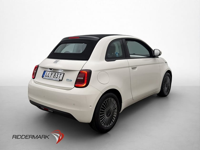 Bild 5 av Fiat 500Ce 500C 42 kWh Icon Pano B-Kamera Adaptiv-Fart CarPlay