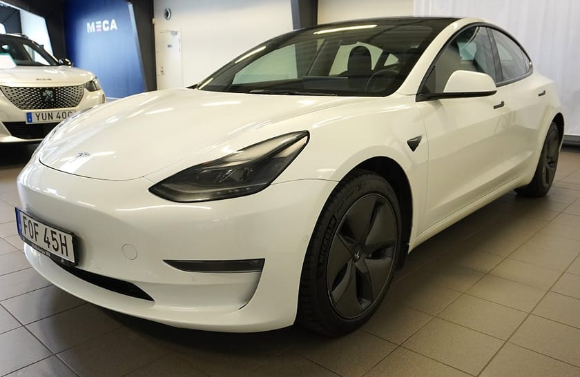 Bild 4 av Tesla Model 3 Long Range AWD 440HK/RATTVÄRME/360-KAMERA