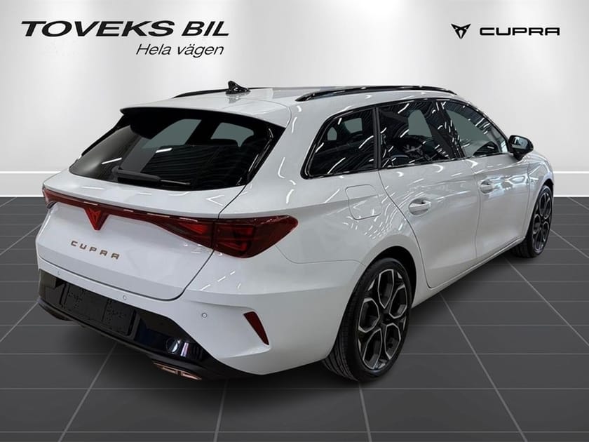 Bild 3 av CUPRA Leon Sportstourer e-Hybrid /Plug-in 124km/Edge/Keyless/Backkamera
