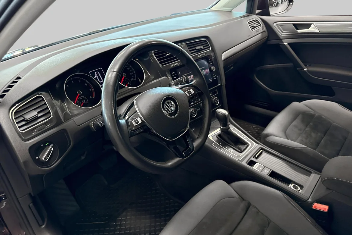 picture of a car