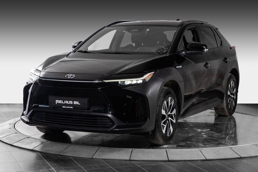 Bilde 3 av Toyota bZ4X Active Tech 2024 – AWD | Sort | Velutstyrt