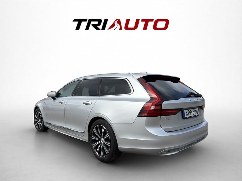 Bild 4 av Volvo V90 Recharge T6 AWD Inscription Exp MOMS Blis Pano Drag H/K