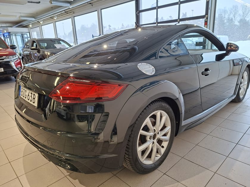 Bild 4 av Audi TT Coupé 40 TFSI S Line 197 HK S TRONIC Navi Alcantara Spor