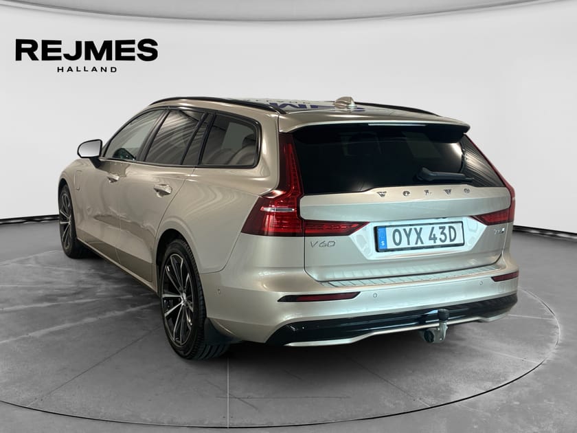 Bild 2 av Volvo V60 T6 Plus Dark Nordic Edition | Drag | 360° | H&K |