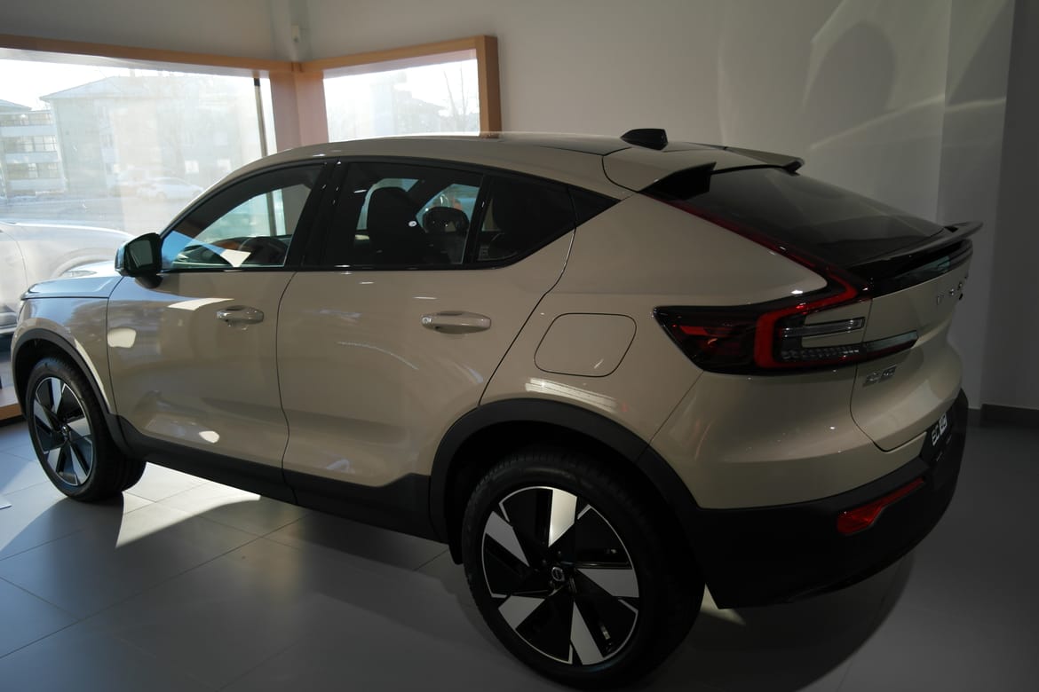 Volvo EC40 2025 - miniatyr 3