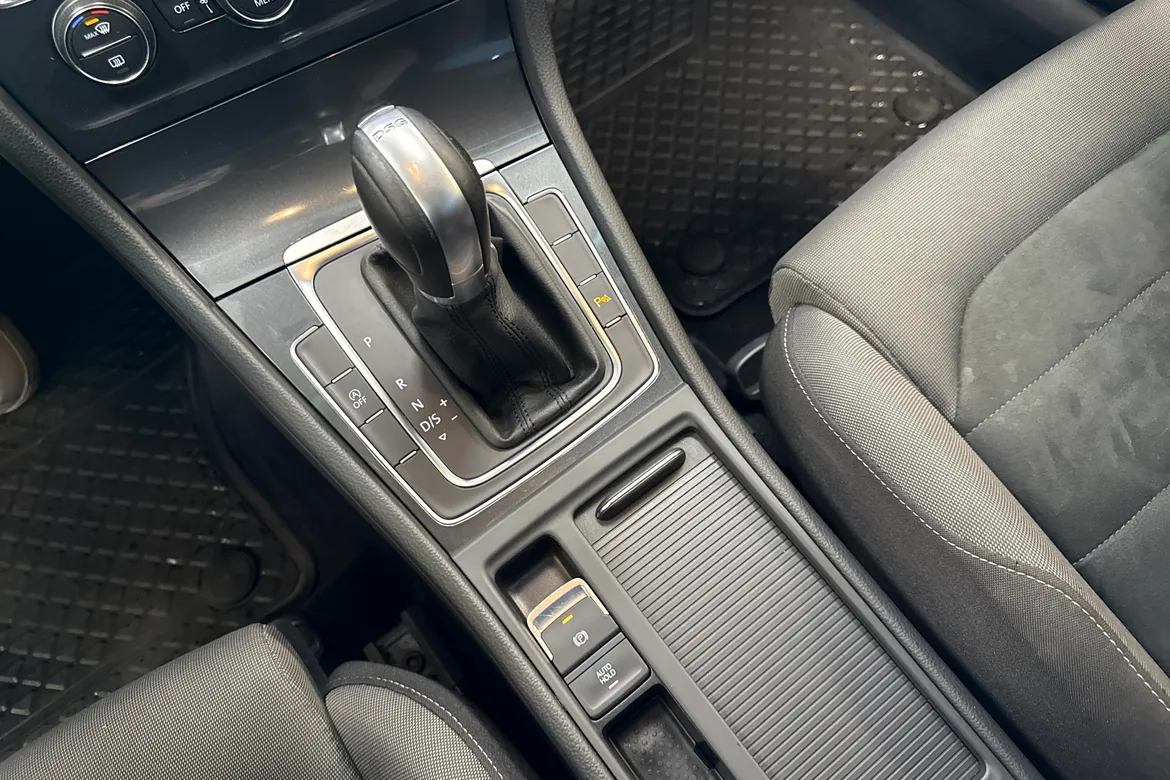 picture of a car