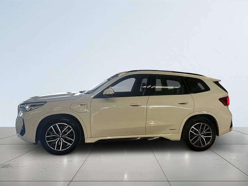 Bild 4 av BMW X1 xDrive30e M Sport MOMS Navi B-Kamera CarPlay S&V-däck