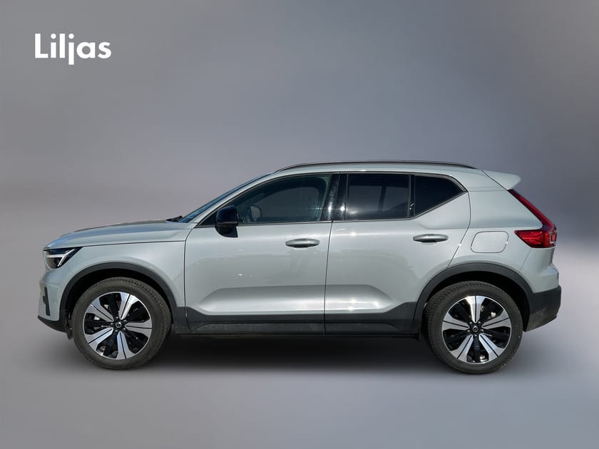 Bild 4 av Volvo EX40 Single Motor Extended Range R Core SE//Drag//360-kamera//