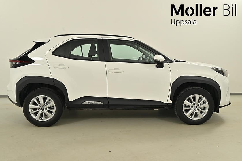 Bild 2 av Toyota Yaris Cross Hybrid 115 e-CVT, 116hk, Active Backkamera,