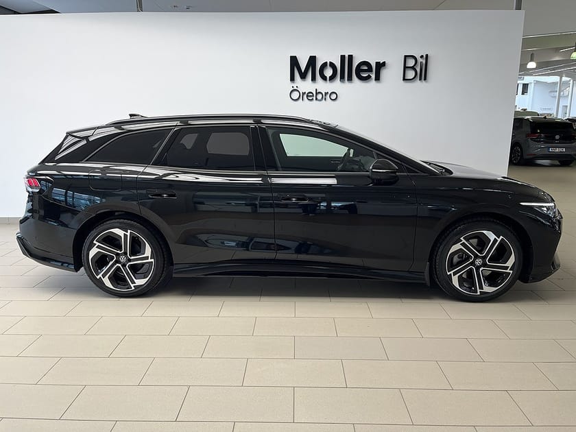 Bild 3 av Volkswagen ID.7 GTX Tourer 86 KWH BATTERI 340 HK 1 VXL