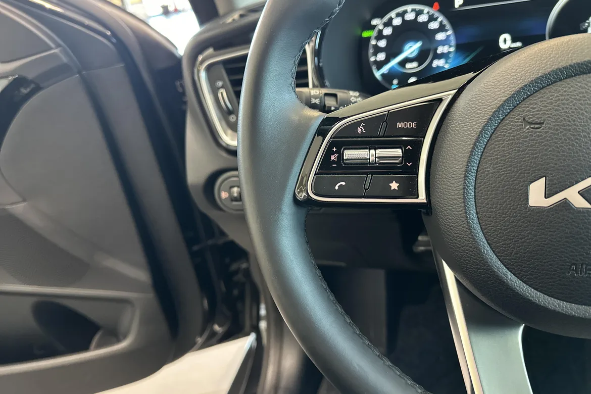 picture of a car