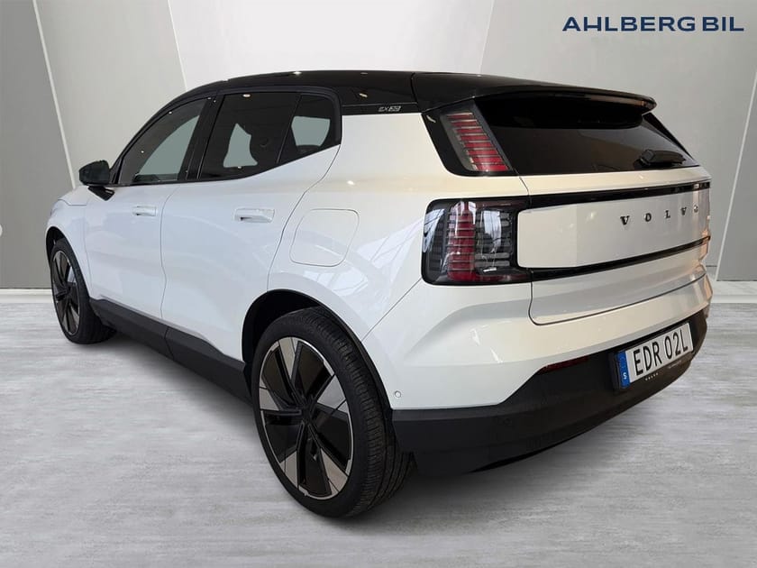 Bild 3 av Volvo EX30 Twin Motor Performance 🟢 Ultra, Parkeringskamera 360, Panoramaglastak, HarmanKardon PremiumSound, Google Maps