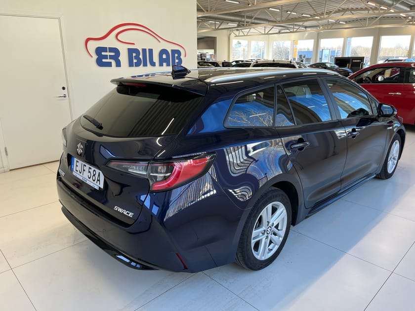 Bild 3 av Suzuki Swace Hybrid Kombi Aut