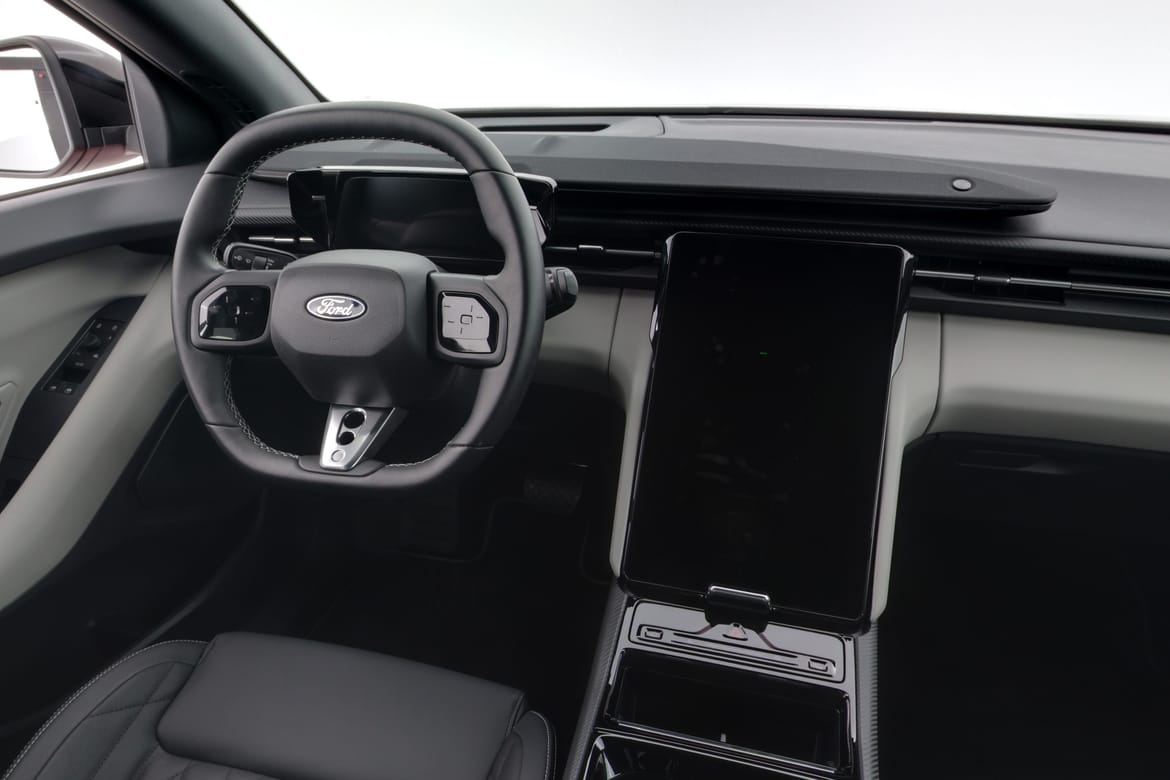 Ford Capri EV 2025 - miniatyr 8