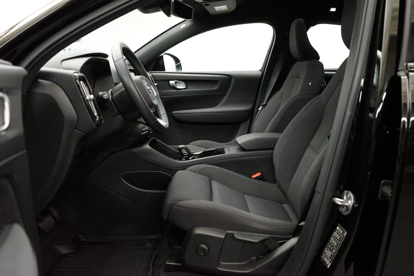 Bild 5 av Volvo C40 Recharge Single Motor Core Edition, Ränta 2.95%, Panoramaglastak ej öppnb