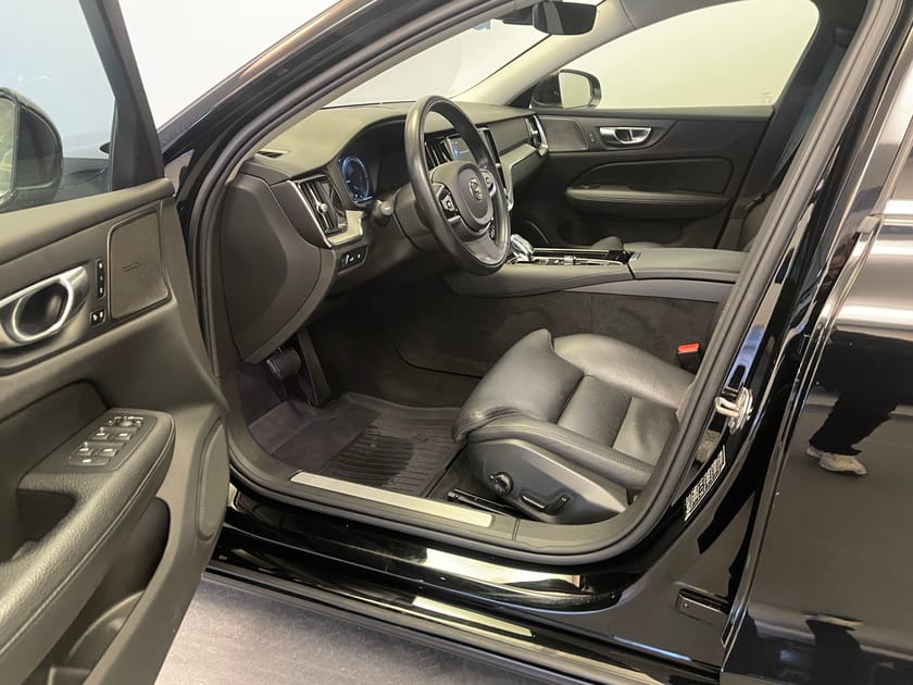 Bild 5 av Volvo V60 Recharge T8 Inscription