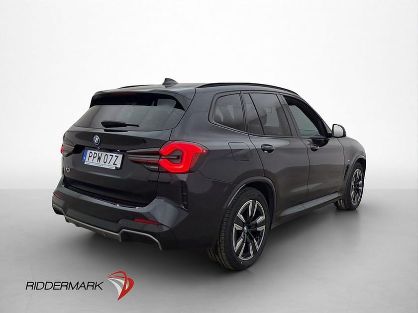 Bild 5 av BMW iX3 Charged M Sport Pano Dragkrok Kamera Skinn MOMS