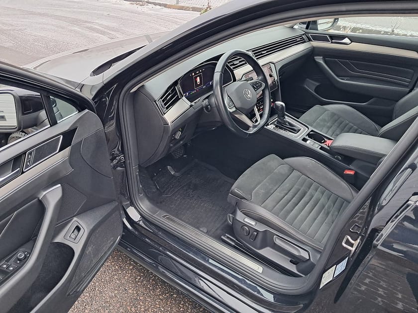 Bild 2 av Volkswagen Passat Sportscombi 4MOTION R-LINE TDI 200HK 4x4