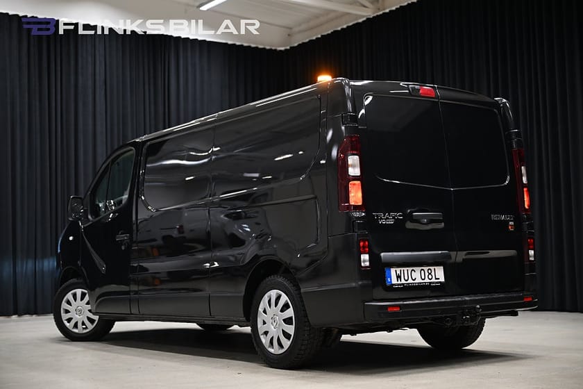 Bild 5 av Renault Trafic Skåpbil dCi 120HK L2 Drag|Värmare|LED|Backkamera|EnÄgare|Moms