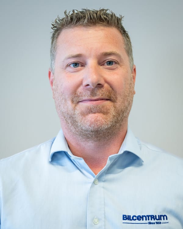 Tobias Nivard - Servicerådgivare