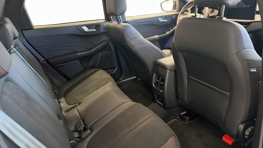 Bild 5 av Ford Kuga Plug-In Hybrid ST-LINE X 2.5 FWD 243HK