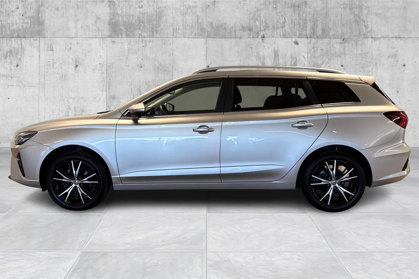 Bilde 2 av MG 5 Standard Range Luxury stv/Skinn/Adaptive cruise/360 kamera/Carplay