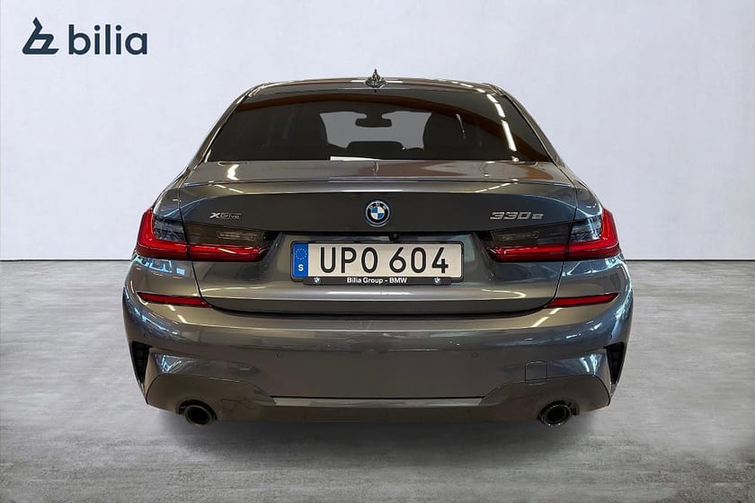 Bild 4 av BMW 330e xDrive Sedan M Sport M Performance HiFi Värmare Kamera