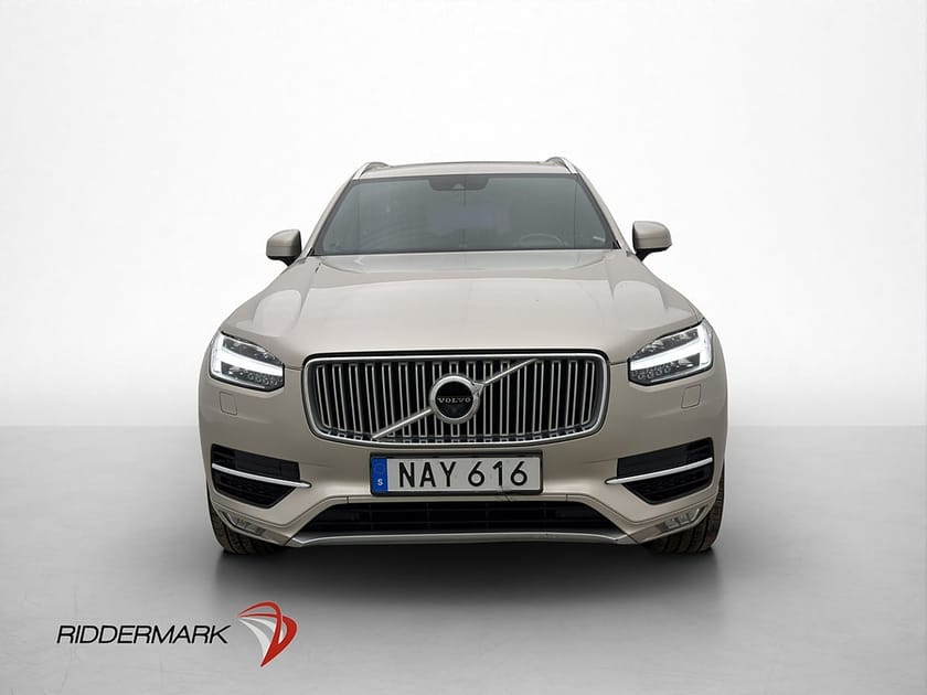 Bild 2 av Volvo XC90 D5 AWD Inscription B&W Värm Pano Luft 360° HuD